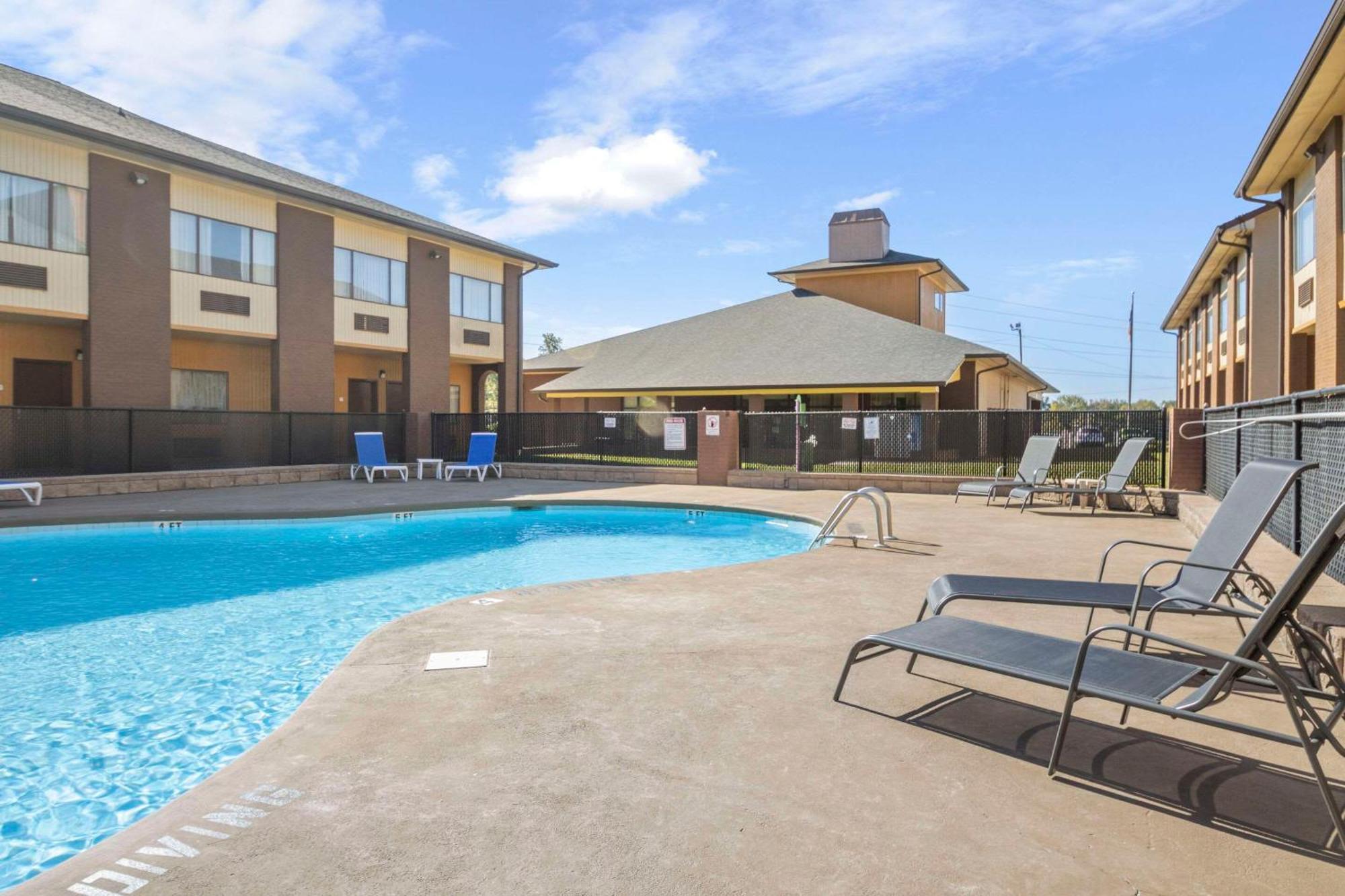 Quality Suites Hickory South Εξωτερικό φωτογραφία