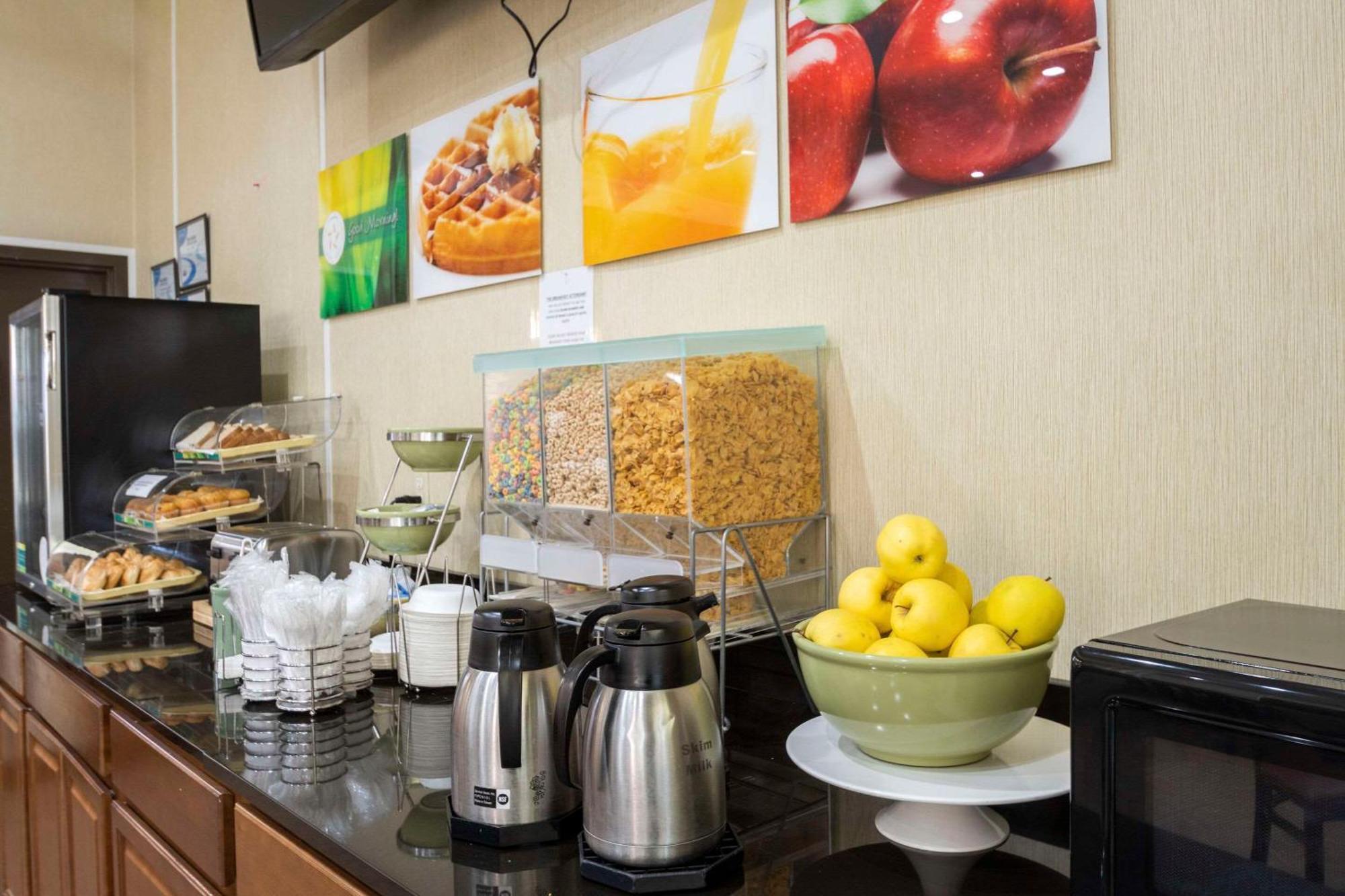 Quality Suites Hickory South Εξωτερικό φωτογραφία