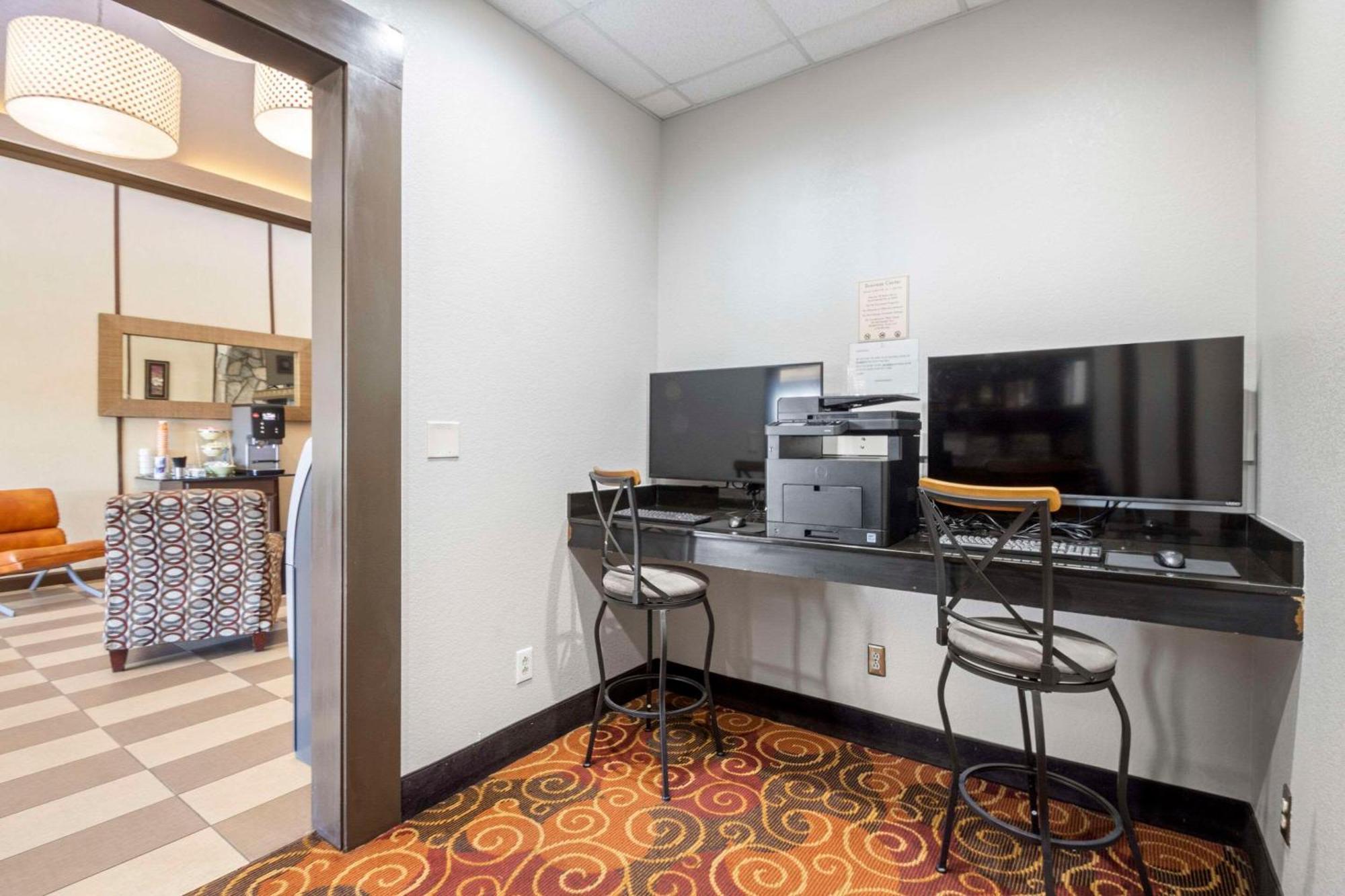 Quality Suites Hickory South Εξωτερικό φωτογραφία
