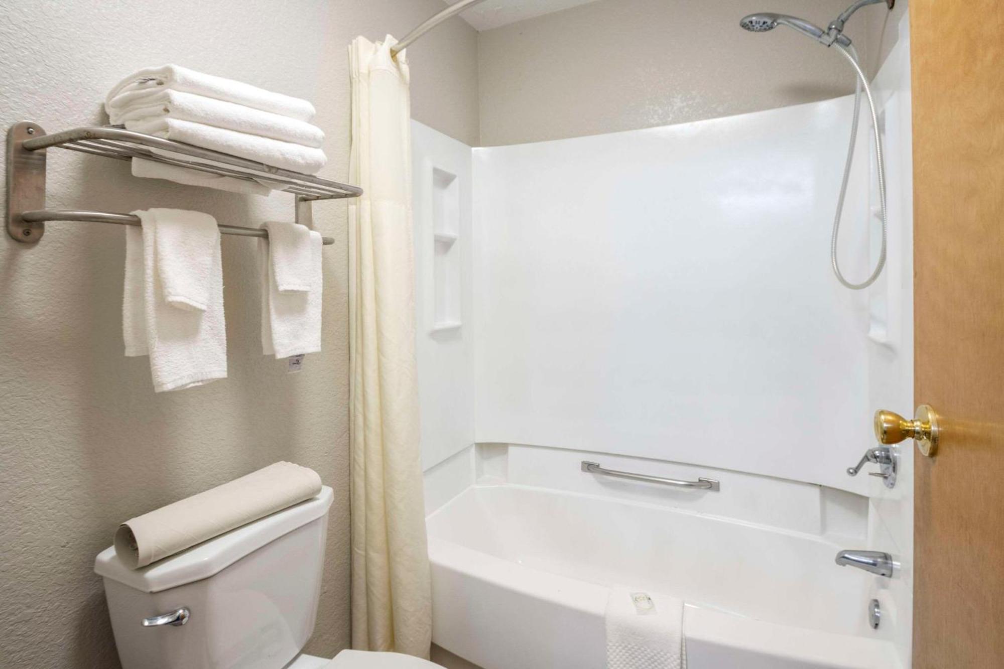 Quality Suites Hickory South Εξωτερικό φωτογραφία
